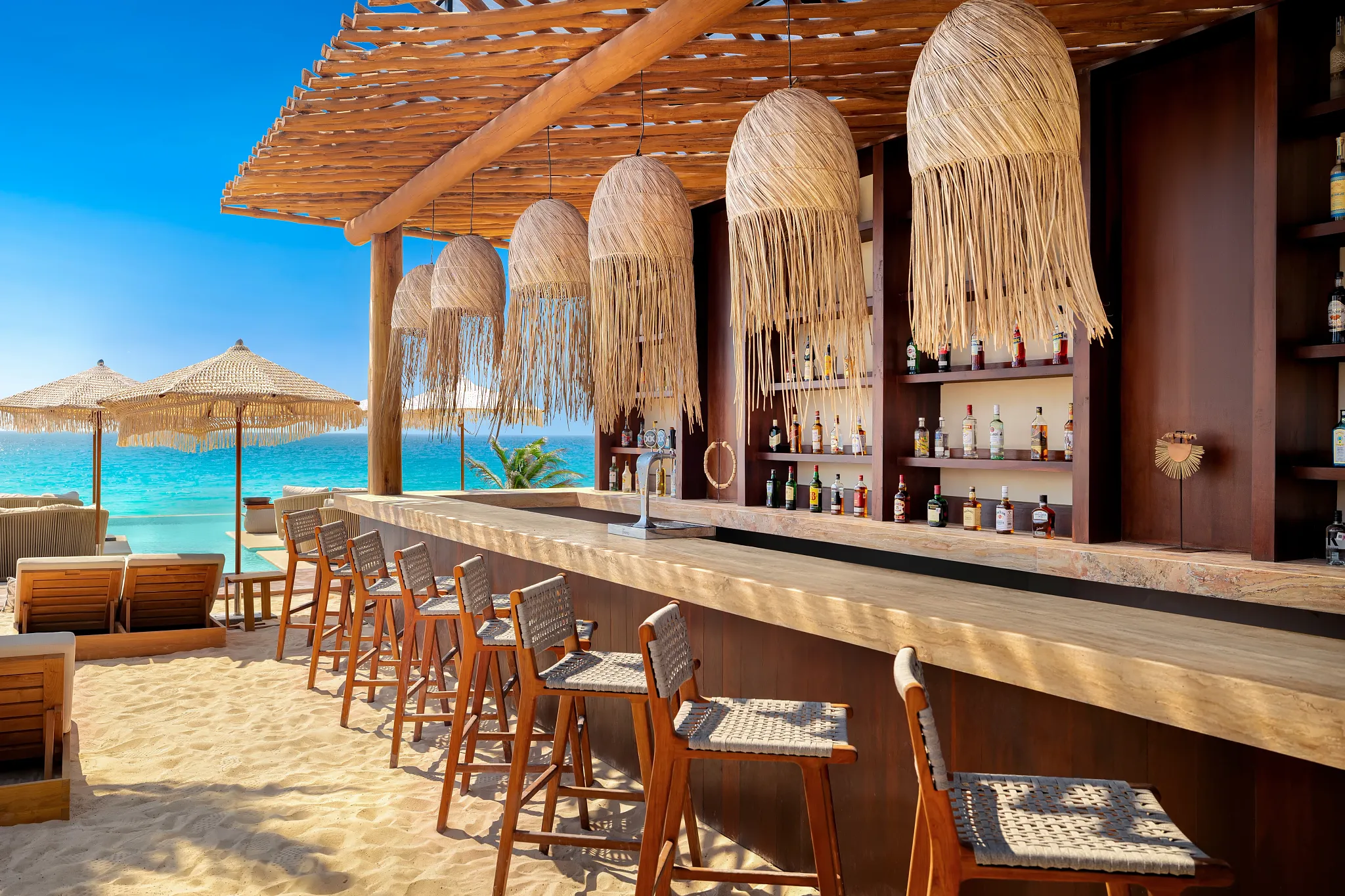 HYVGI-BAR-Ennea-BeachClub-AFC