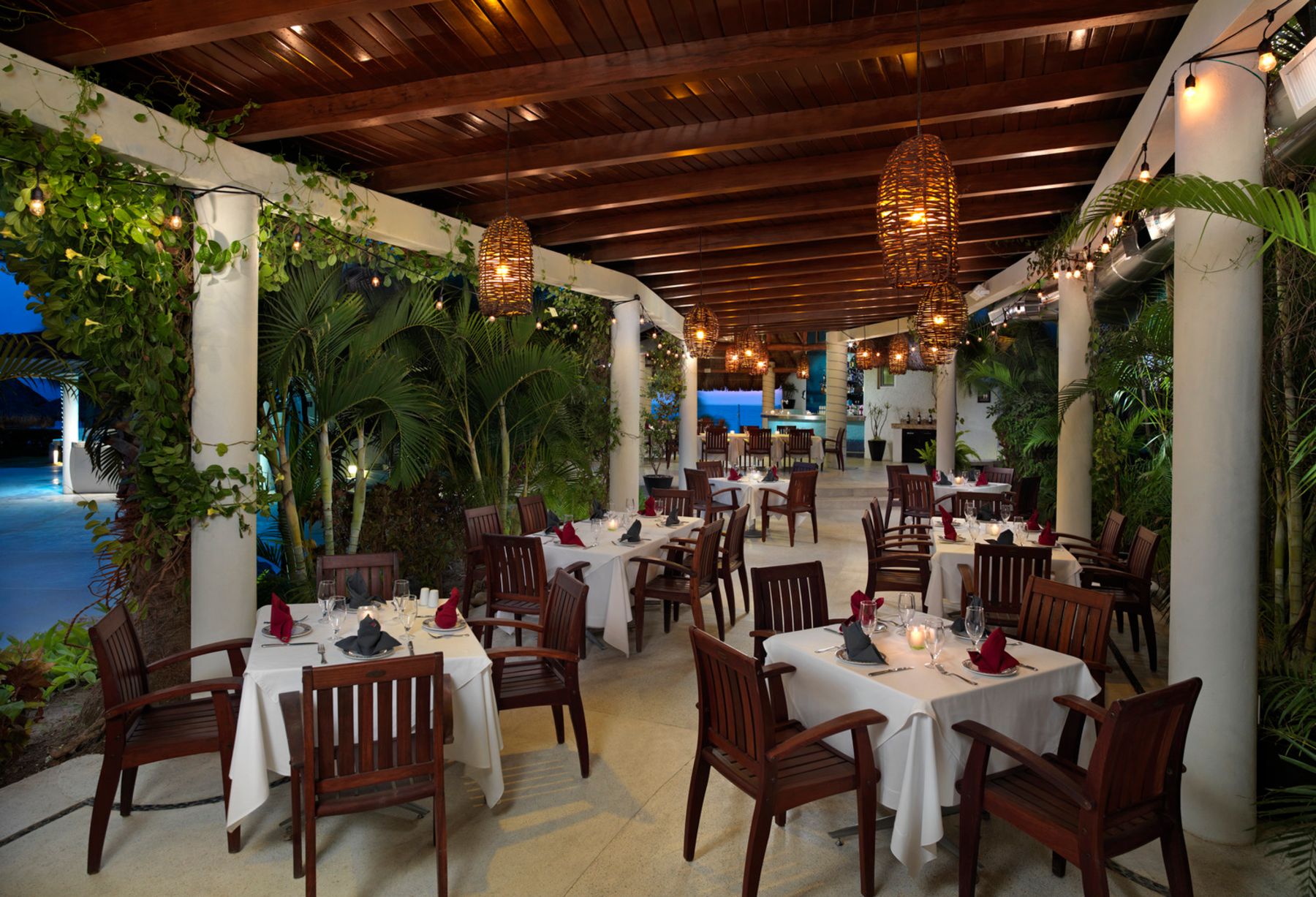 Hard-Rock-Hotel-Vallarta-Frida_Restaurante