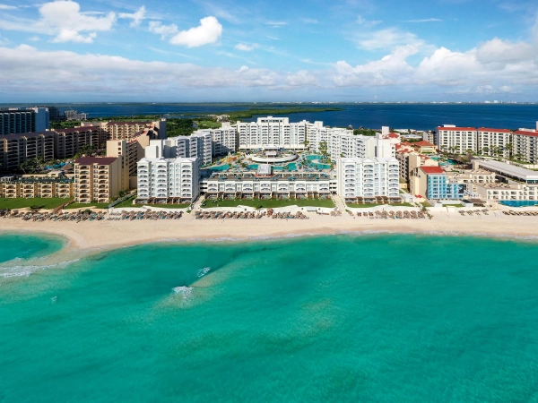Hilton Cancun Mar Caribe All-Inclusive Resort resort