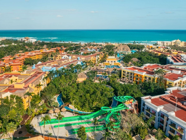 Iberostar-Selection-Paraiso-Lindo-202305-CUNIPL-01_Aerial-view