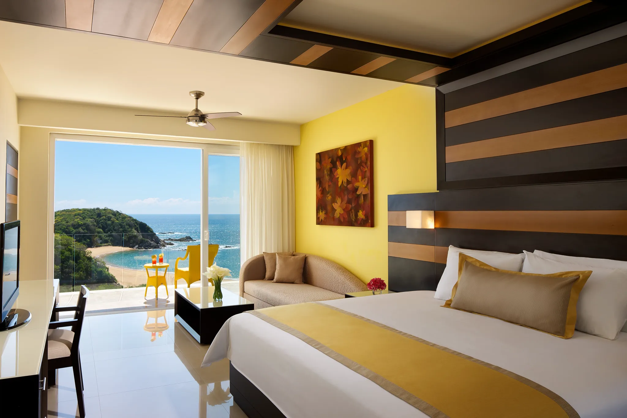 Junior Suite Ocean Front