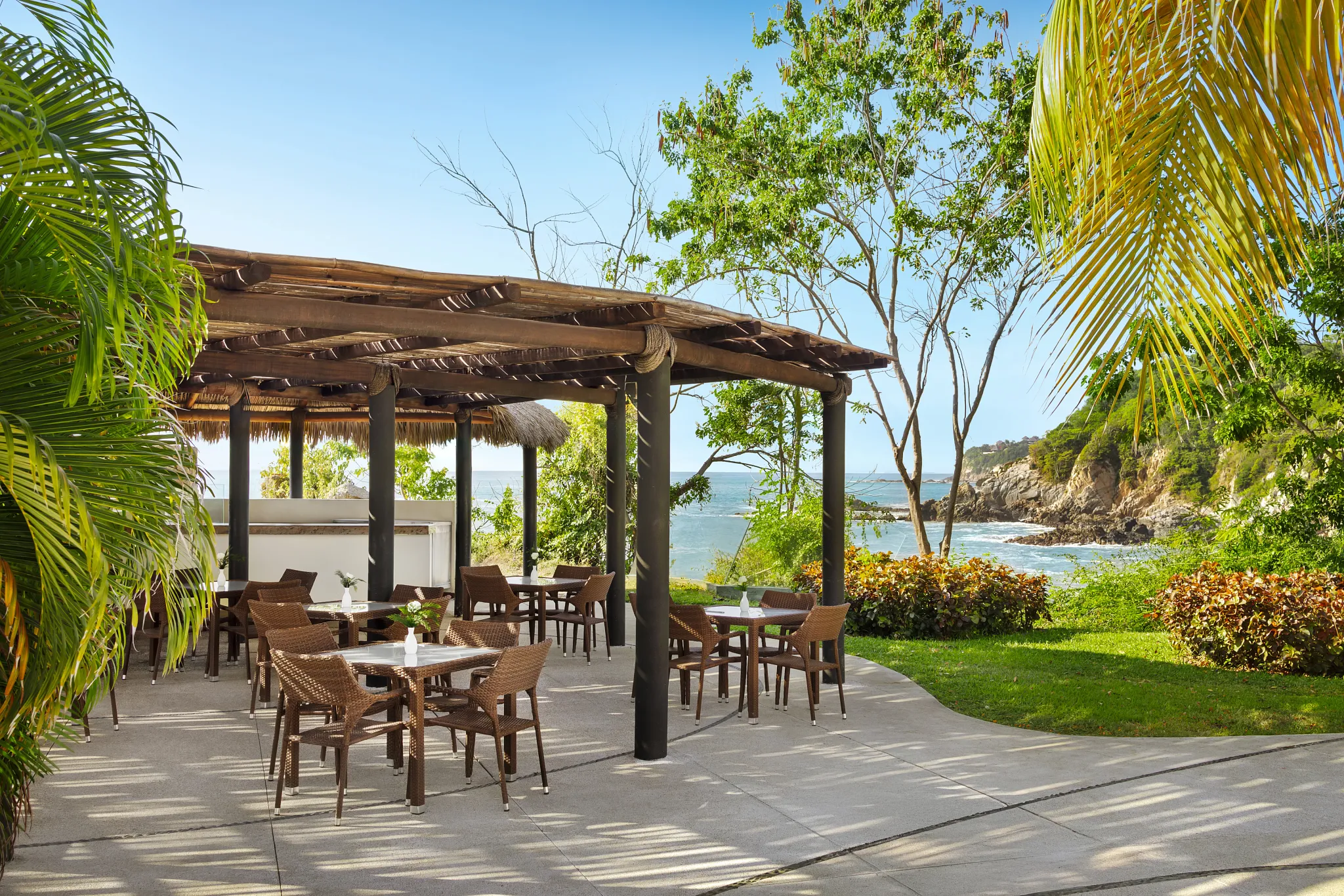 SECHU-RES-BareFoot-Grill-01-AFC