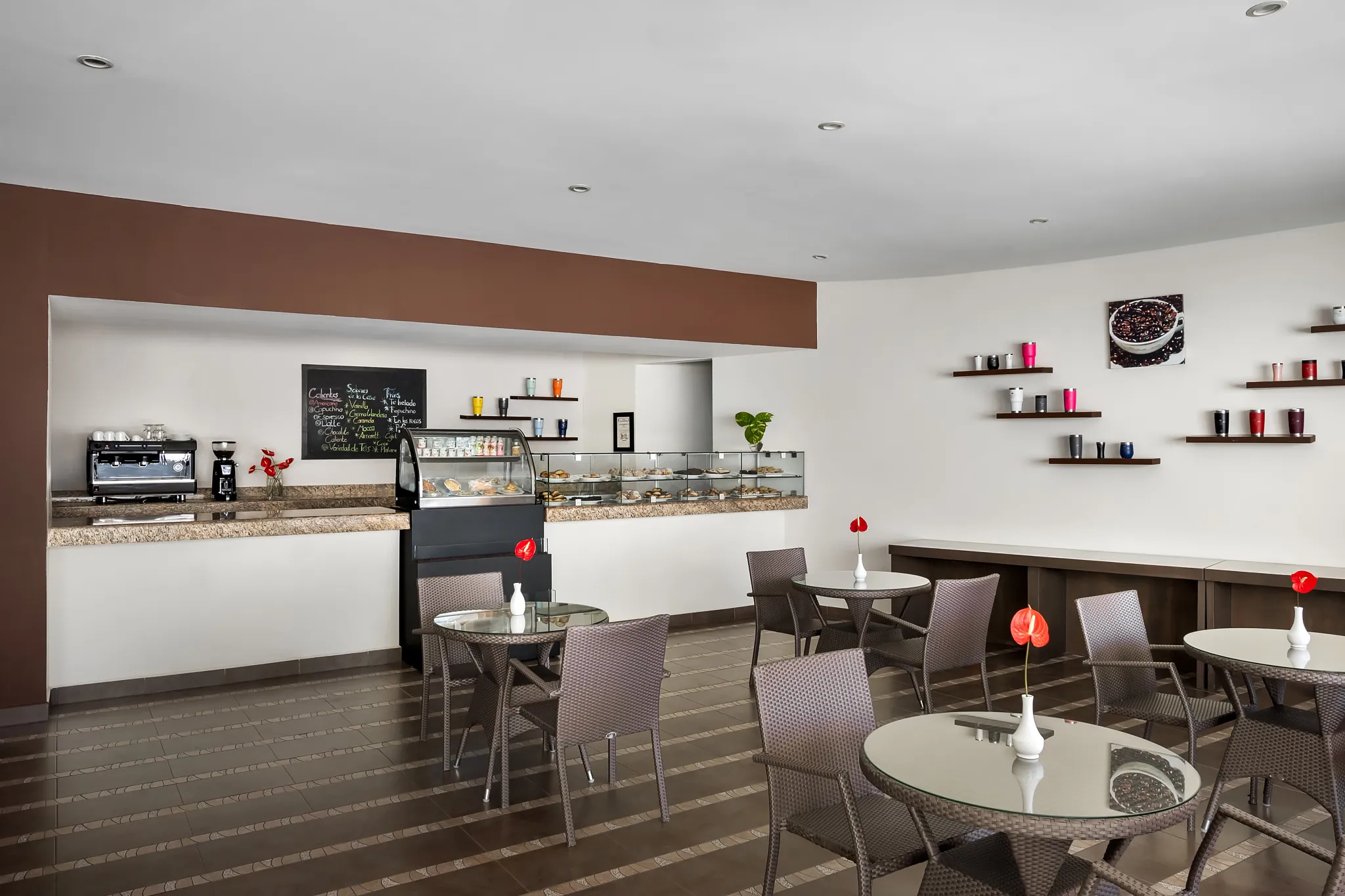 SECHU-RES-Coco-Cafe-01-AFC
