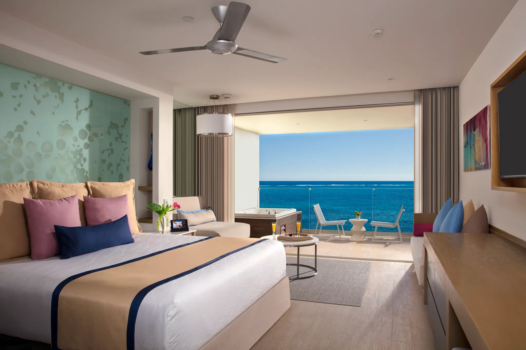 Preferred Club Junior Suite Ocean Front