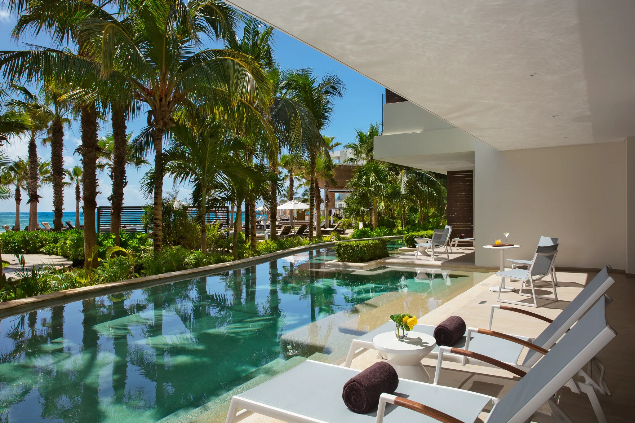 Preferred Club Master Suite Swim Out Tropical View