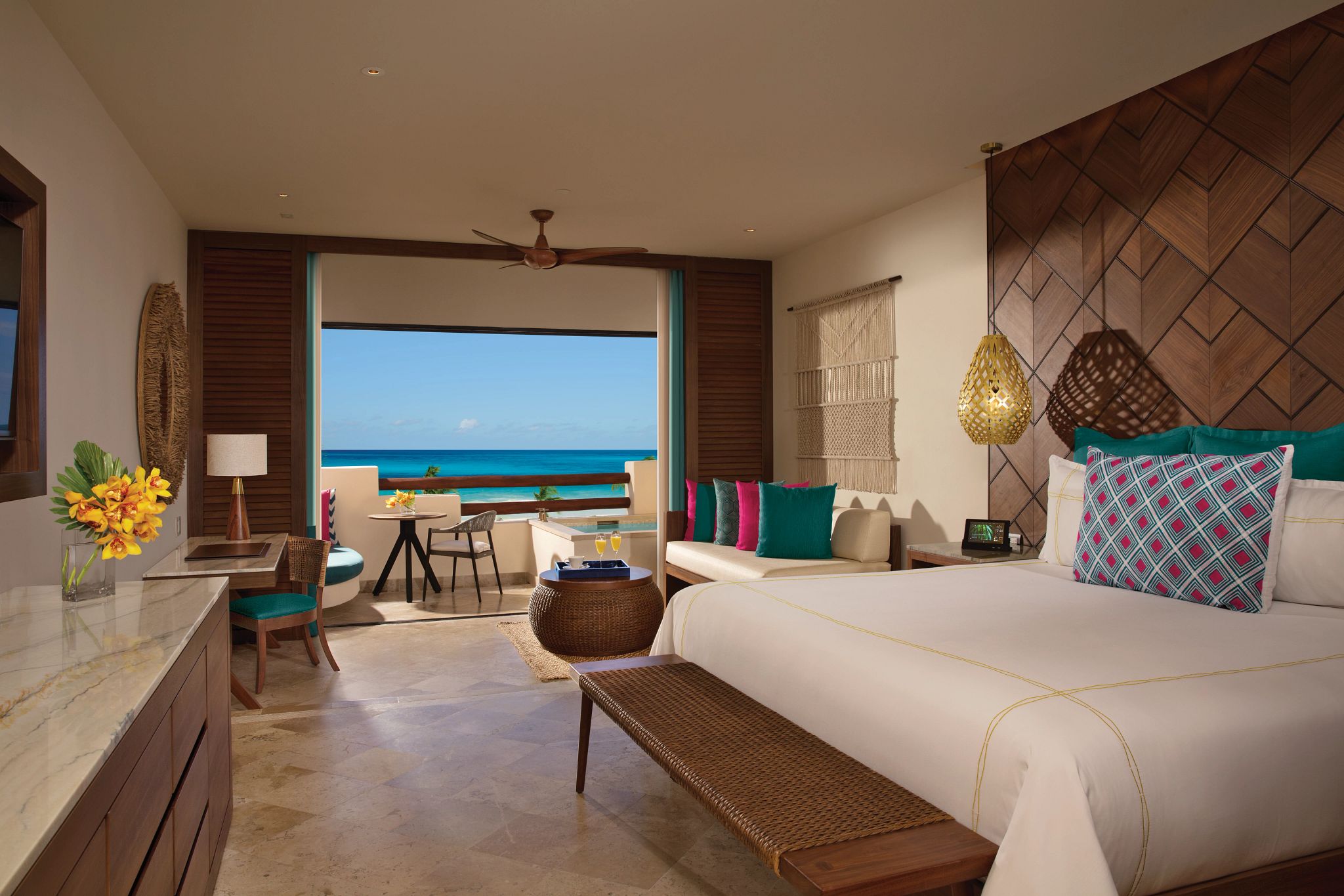 Preferred Club Junior Suite Ocean Front