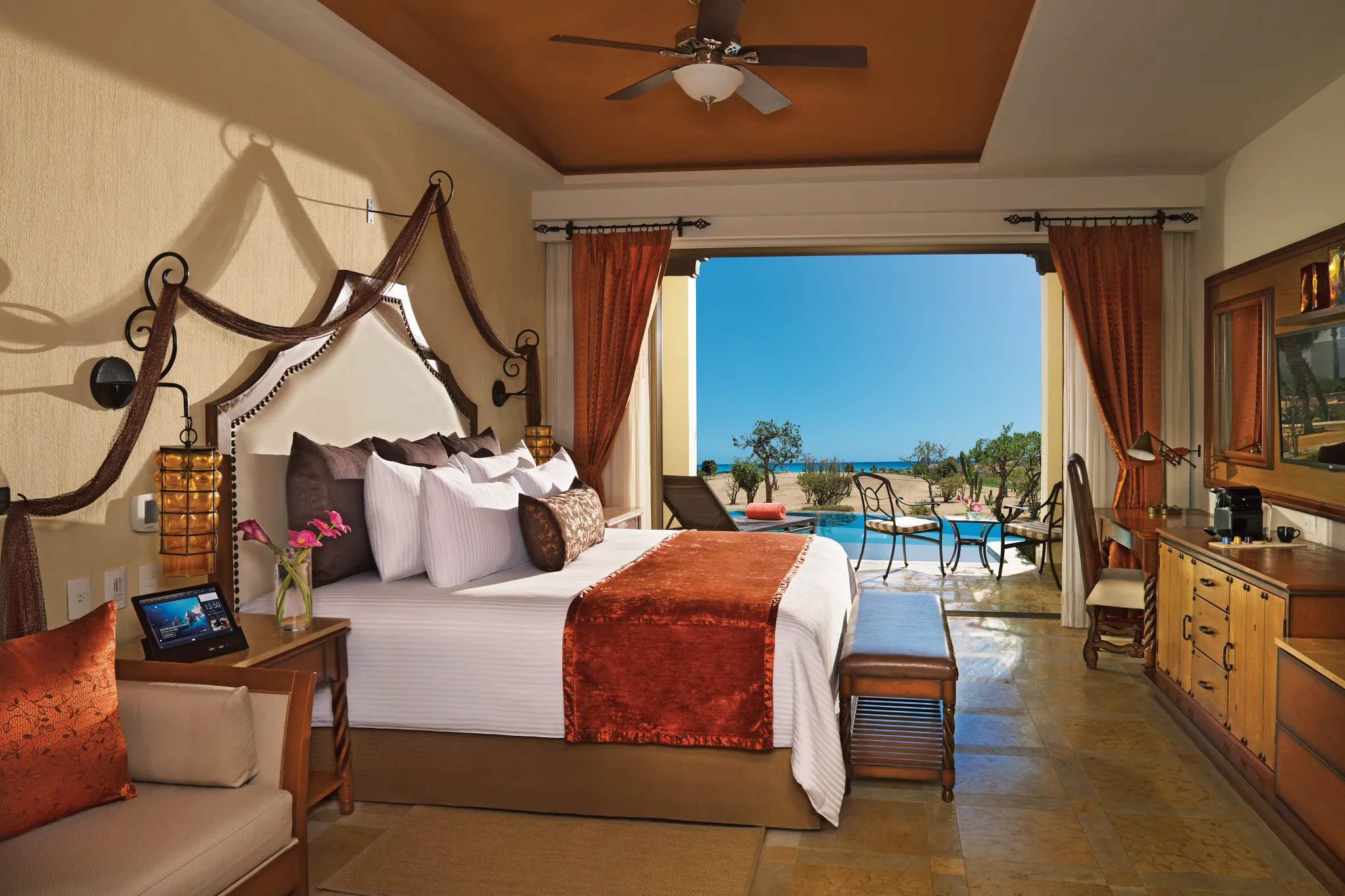 Junior Suite Swim Out Ocean View