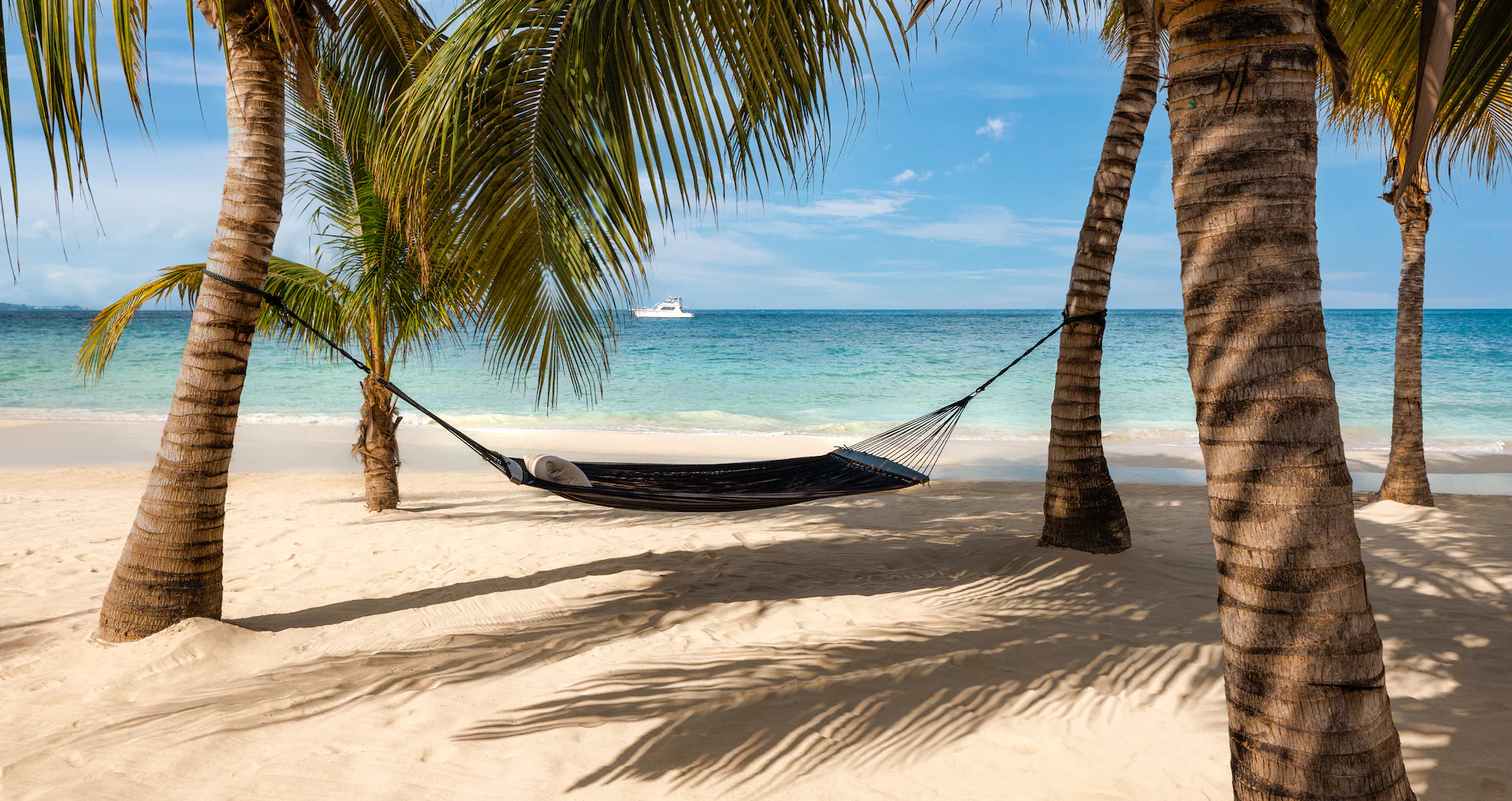 SNG_Beach_Hammock_5d4acc60ad