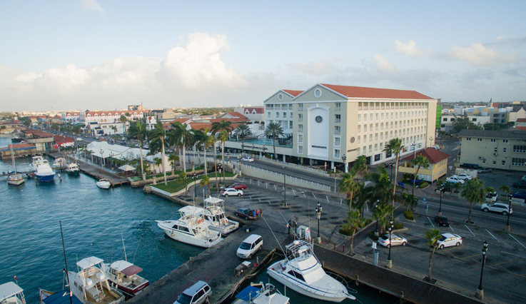 auarar_-exterior-marina-view