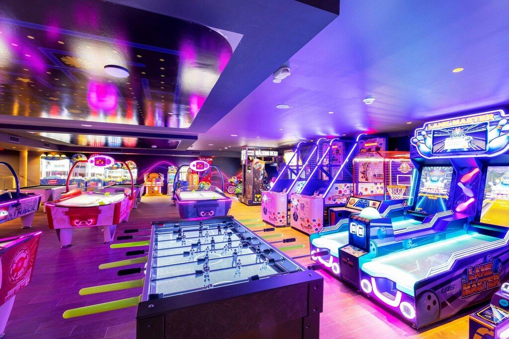 Planet Hollywood Cancun Adult Scene by Royalton, an Autograph Collection All-Inclusive Resort resort