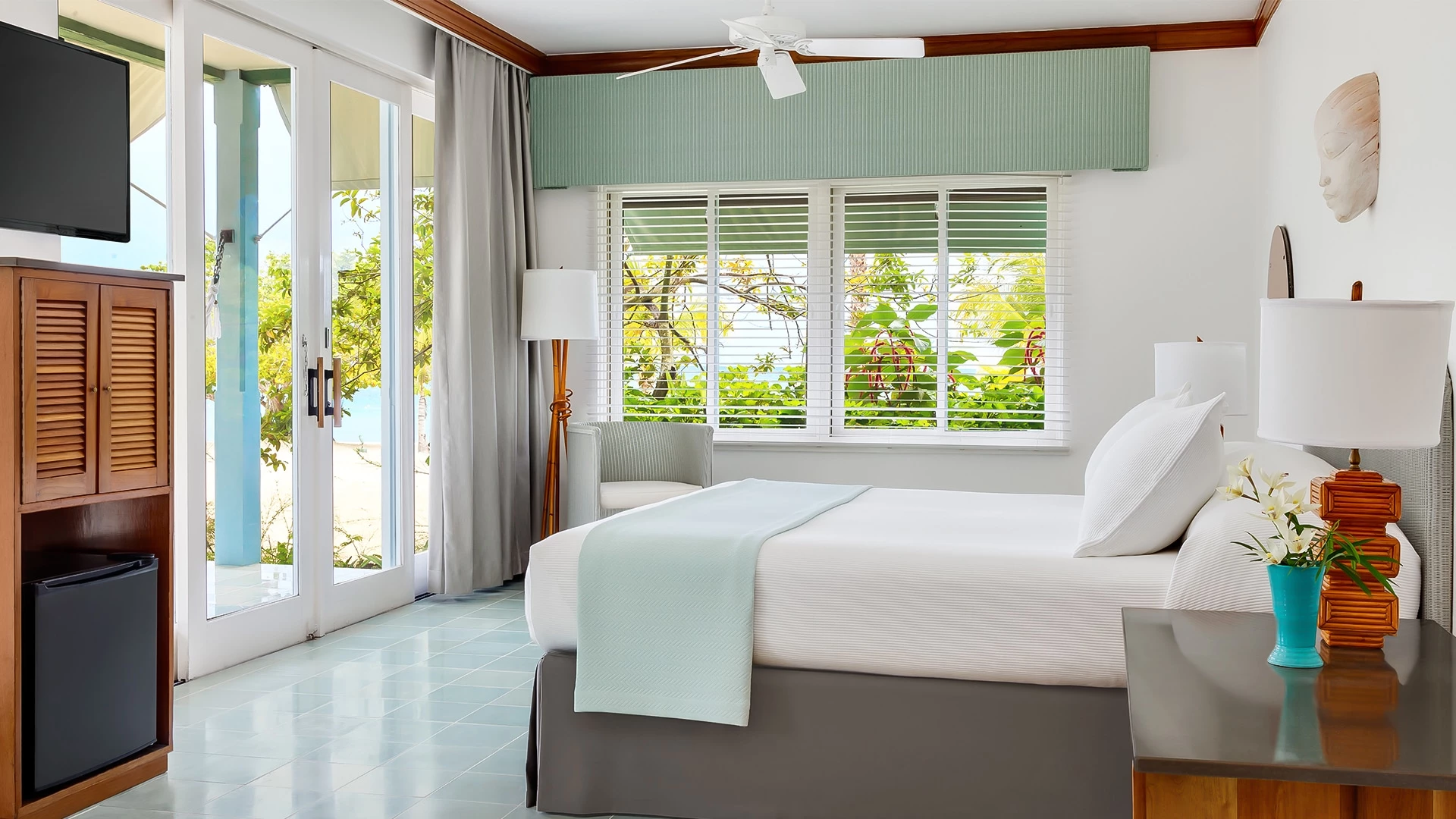 Beachfront Suite
