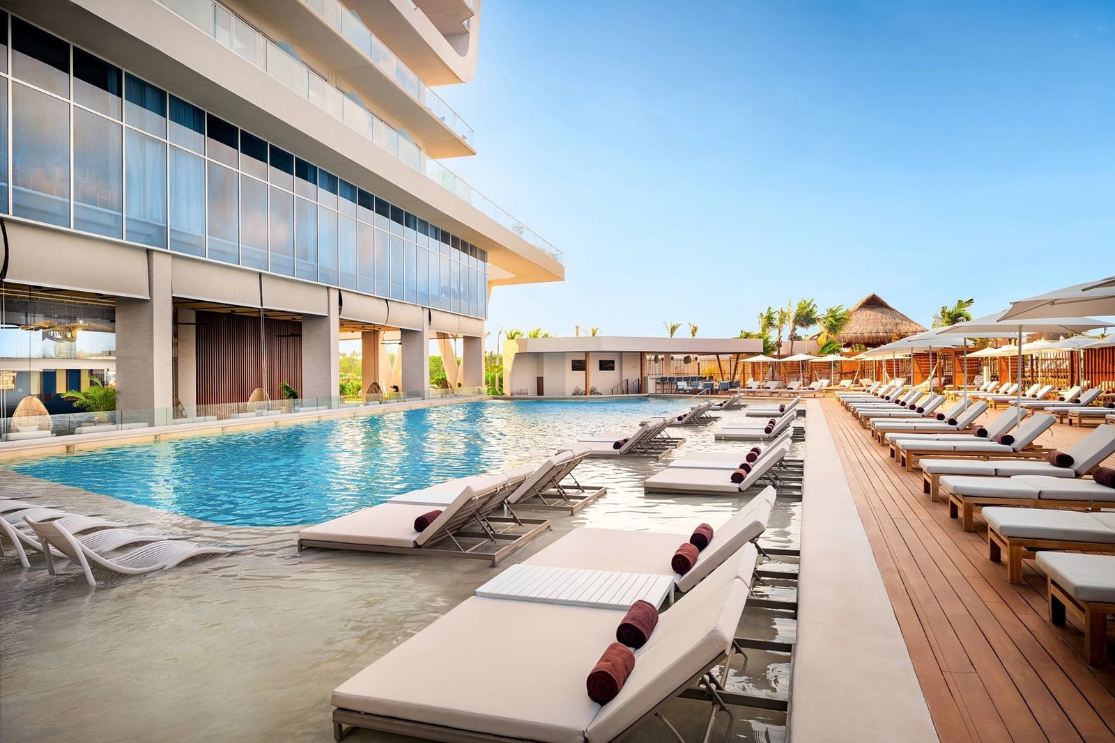 cun-hyatt-vivid-grand-island-pool-03.jpg
