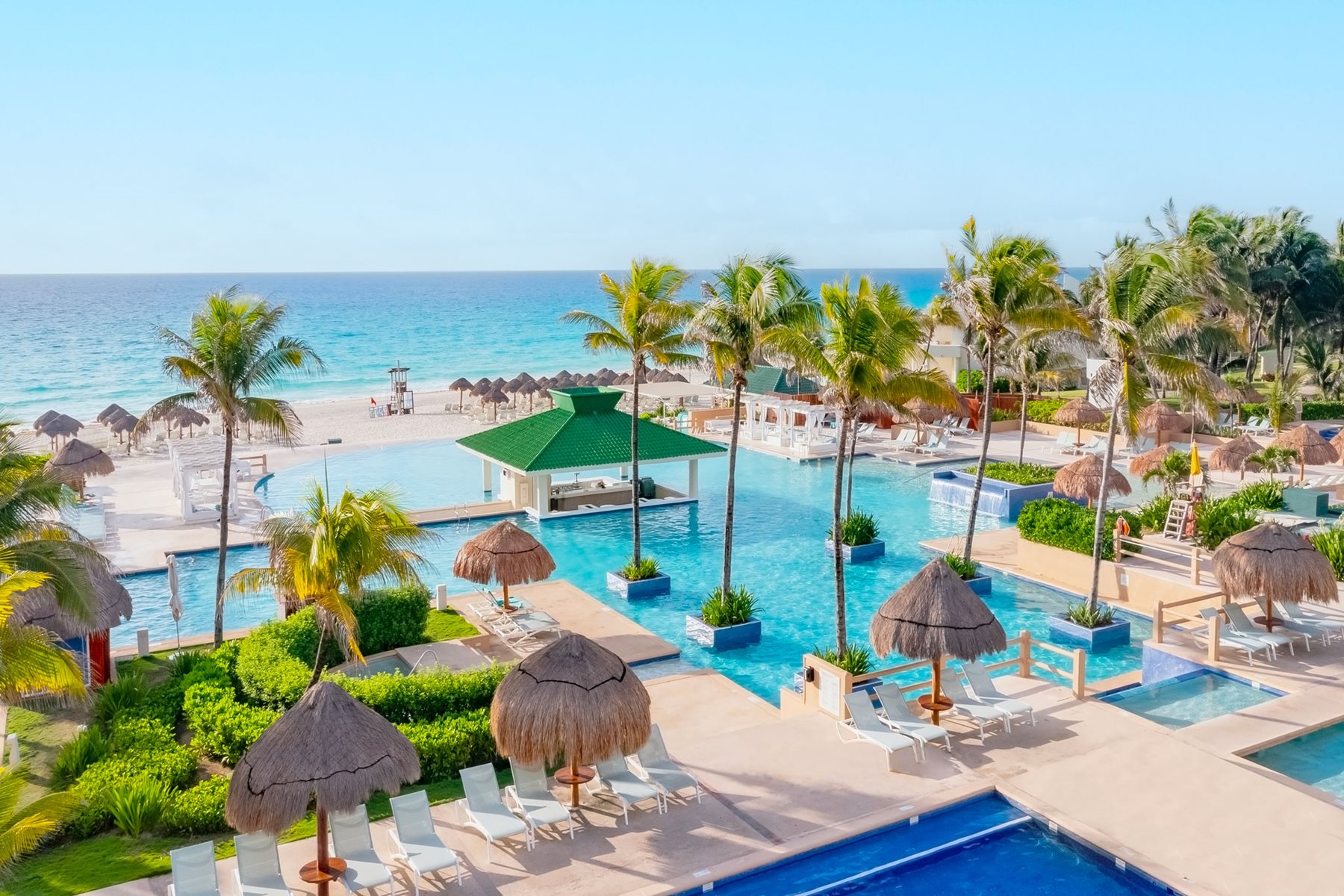 cun-iberostar-selection-cancun-pool-02