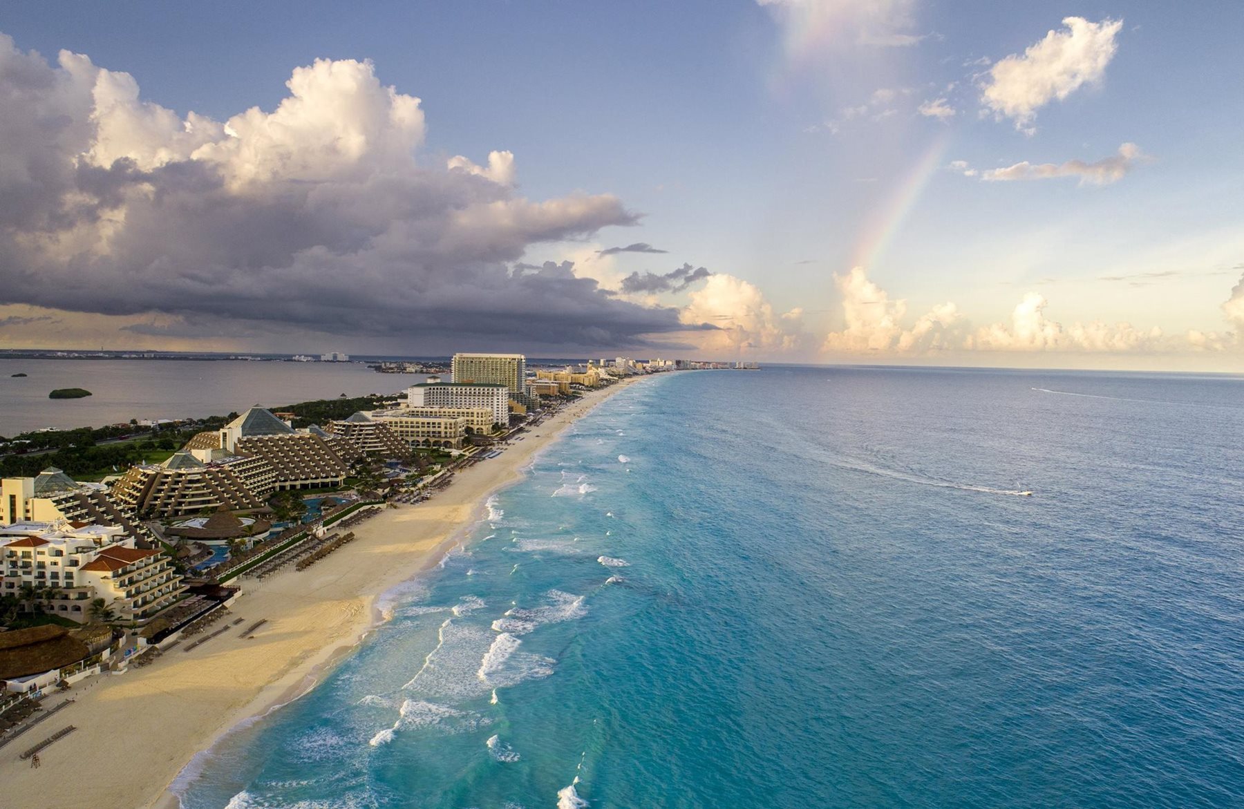 cun-paradisus-cancun-beach-01