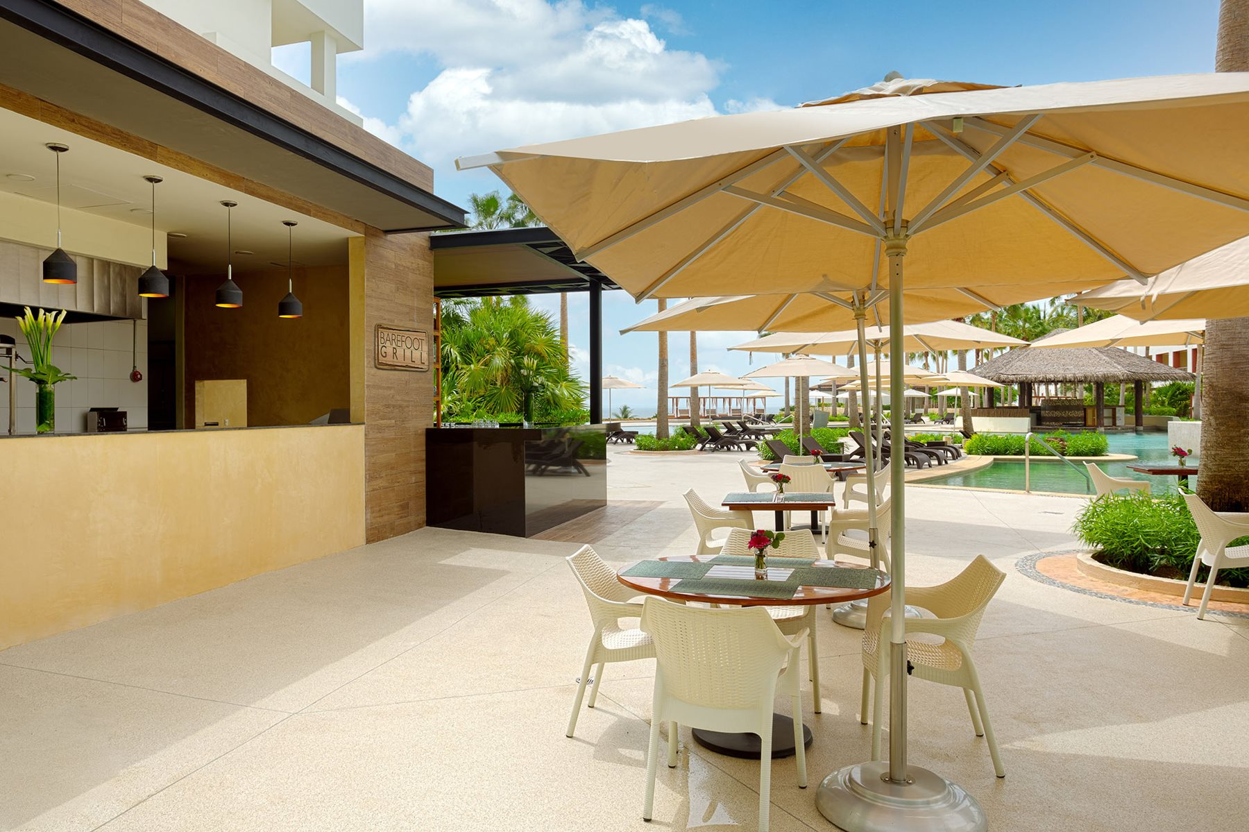 cun-secrets-playa-mujeres-resto-barefoot-01.jpg
