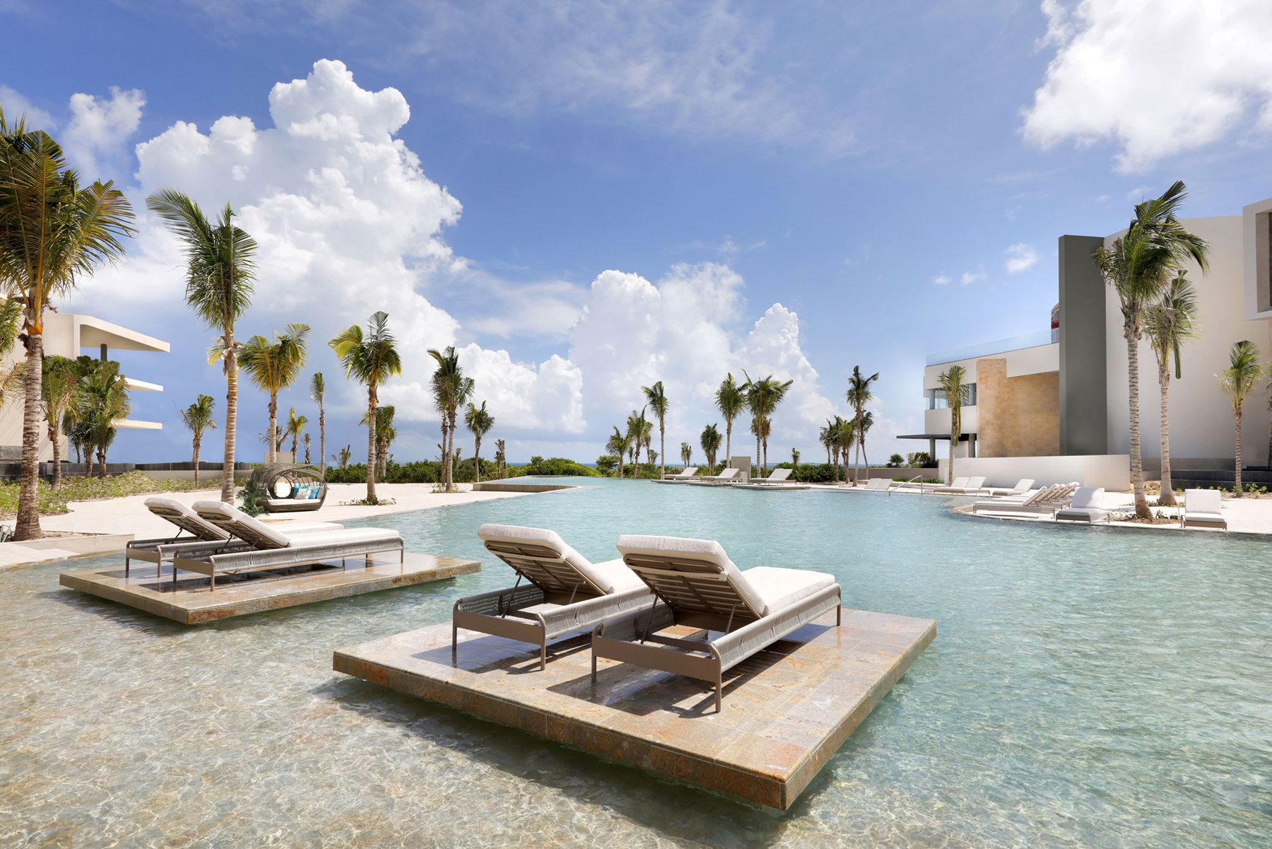 cun-trs-coral-pool-01.jpg