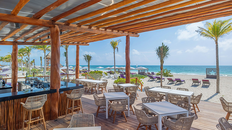 cunas2-baywatch-beach-bar
