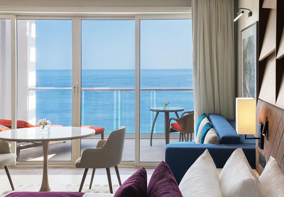 Oceanfront Premium Junior Suite King or Double