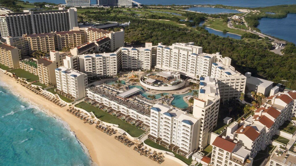 Hilton Cancun Mar Caribe All-Inclusive Resort resort