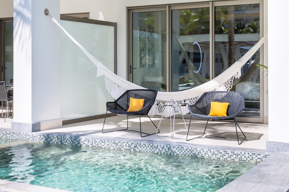 Junior Suite Swim Up