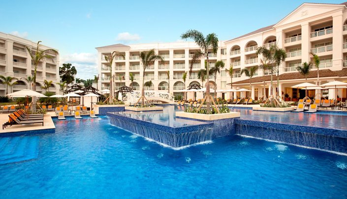hyatt-zilara-rose-hall_pool