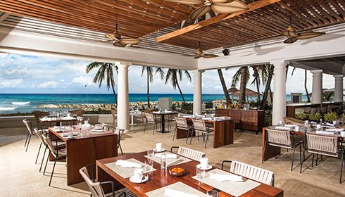 hyatt-ziva-rose-hall_calypzo-caribbean-beachfront-restaurant