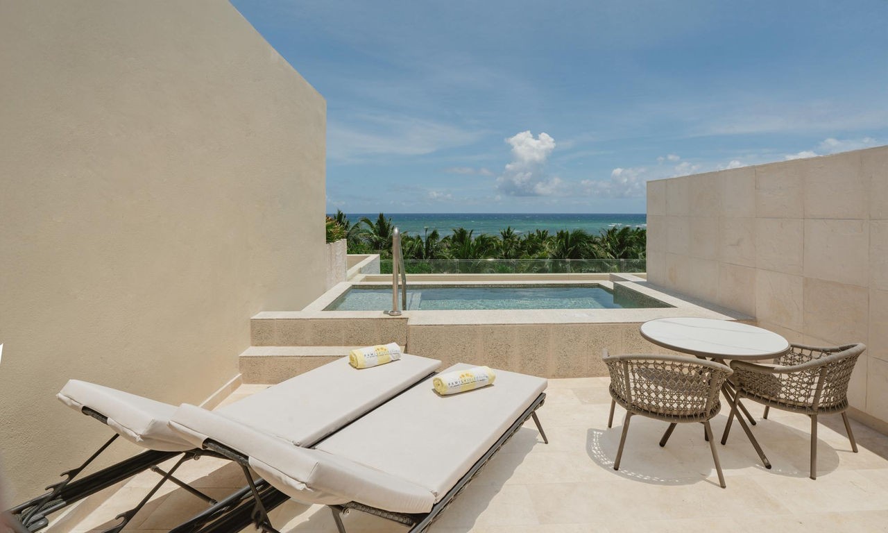 Family Selection Junior Suite Rooftop Private Pool