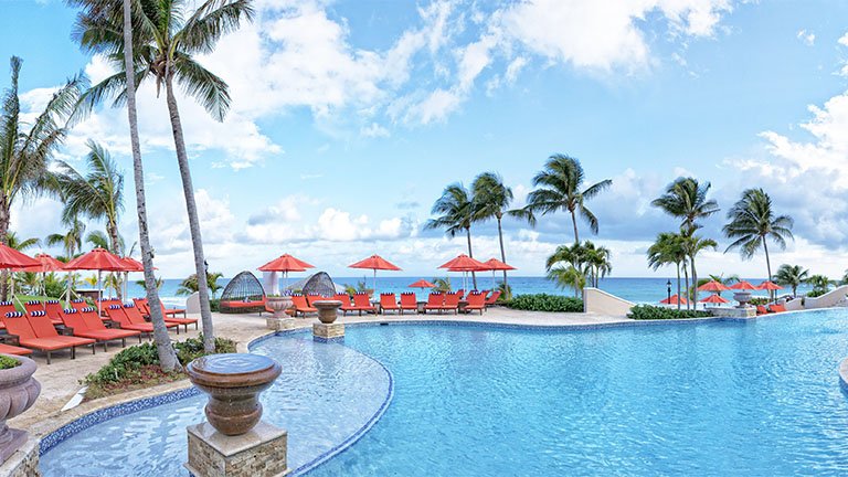 jewel-grande-montego-bay-sentry-infinity-pool
