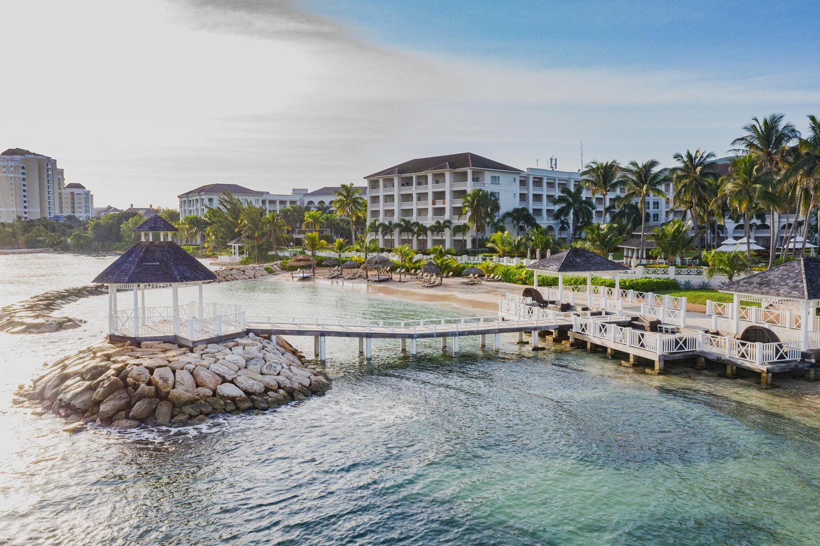 mbj-hyatt-ziva-rose-hall-pier-01.jpg