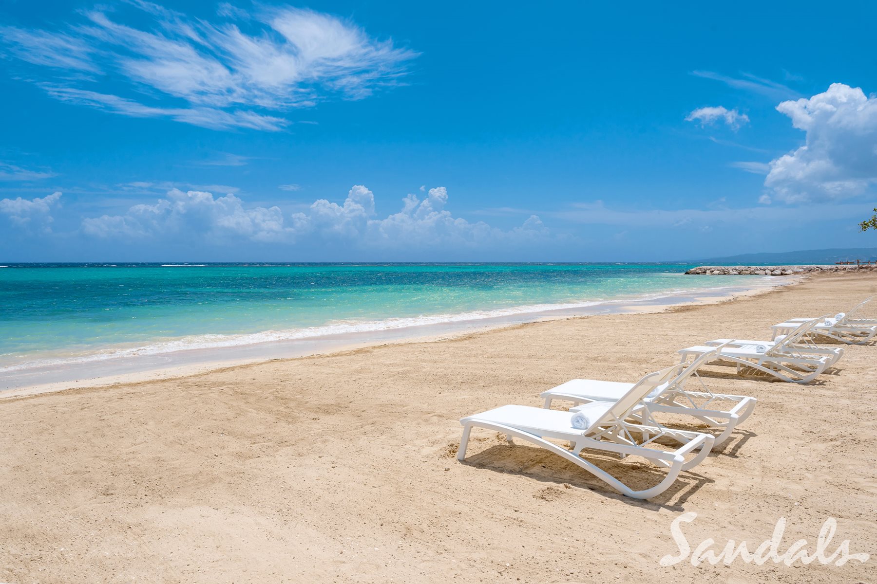 mbj-sandals-dunns-river-beach-02