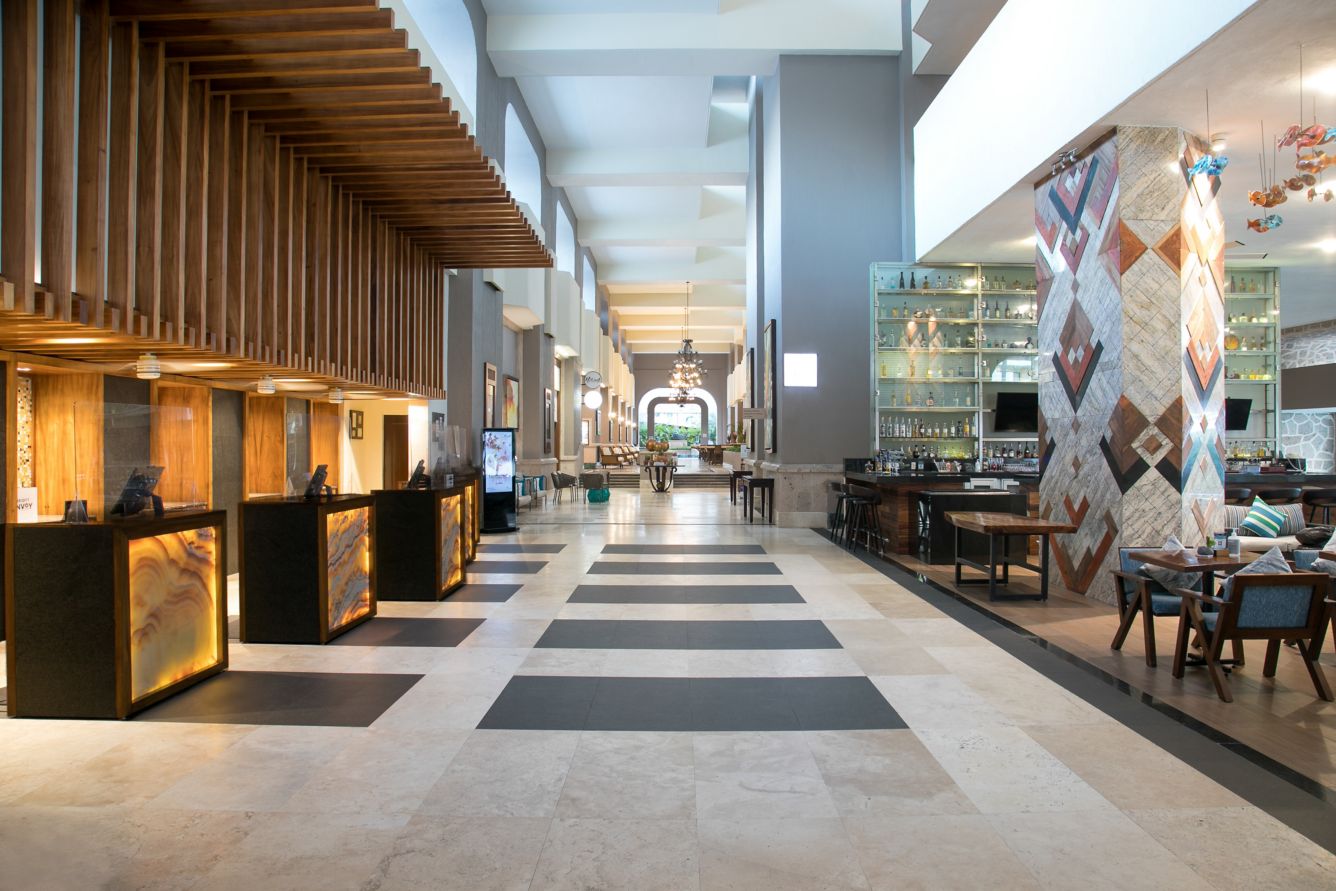 mc-pvrmx-pvrmx-lobby-01-22981_Classic-Hor