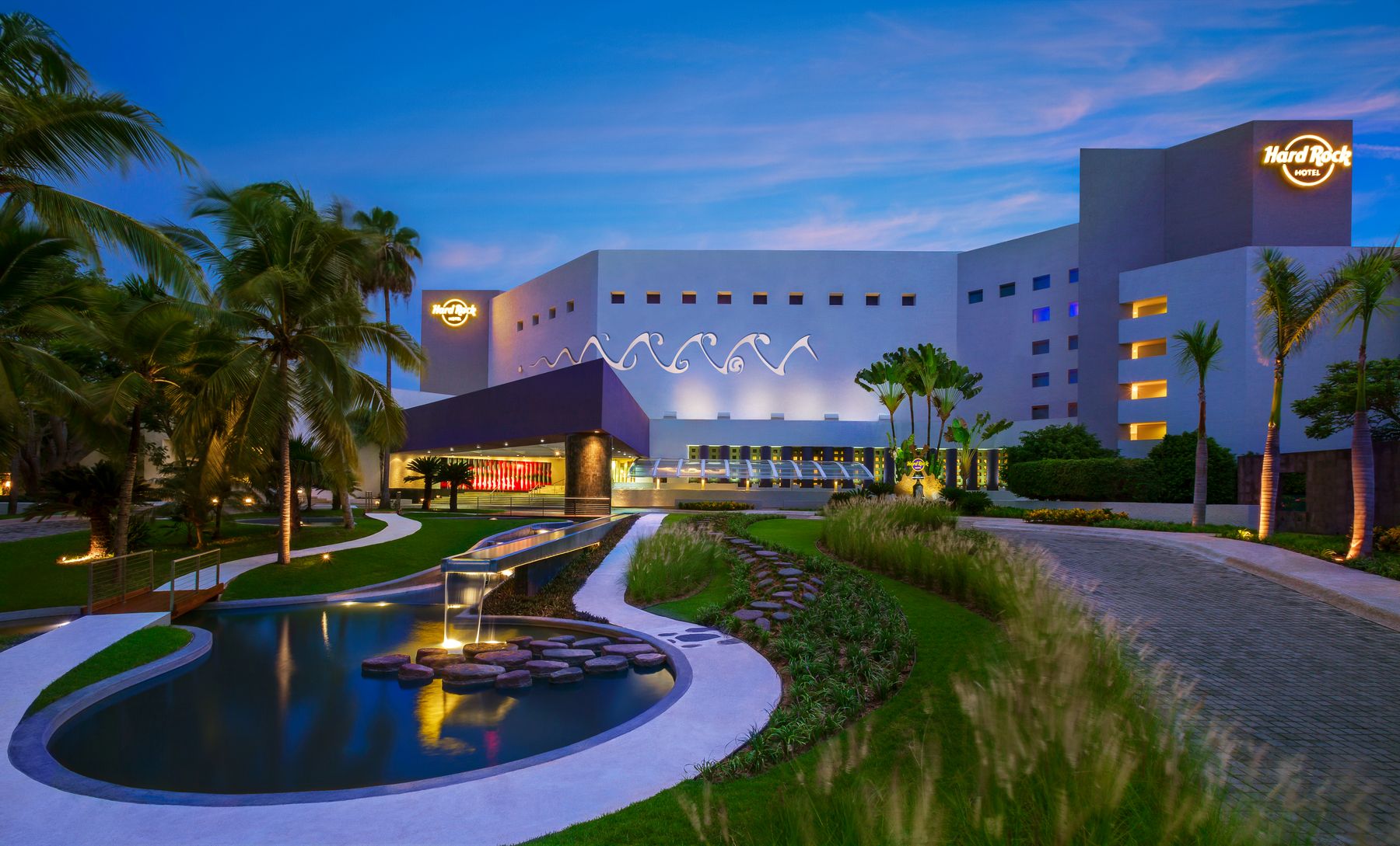 motor-lobby-hard-rock-hotel-vallarta