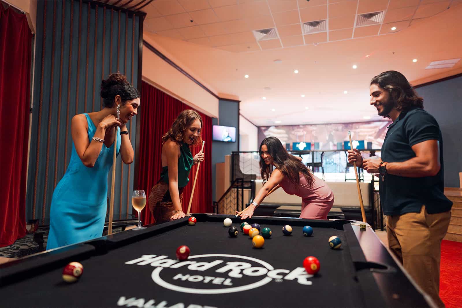 pool-table-hard-rock-hotel-vallarta