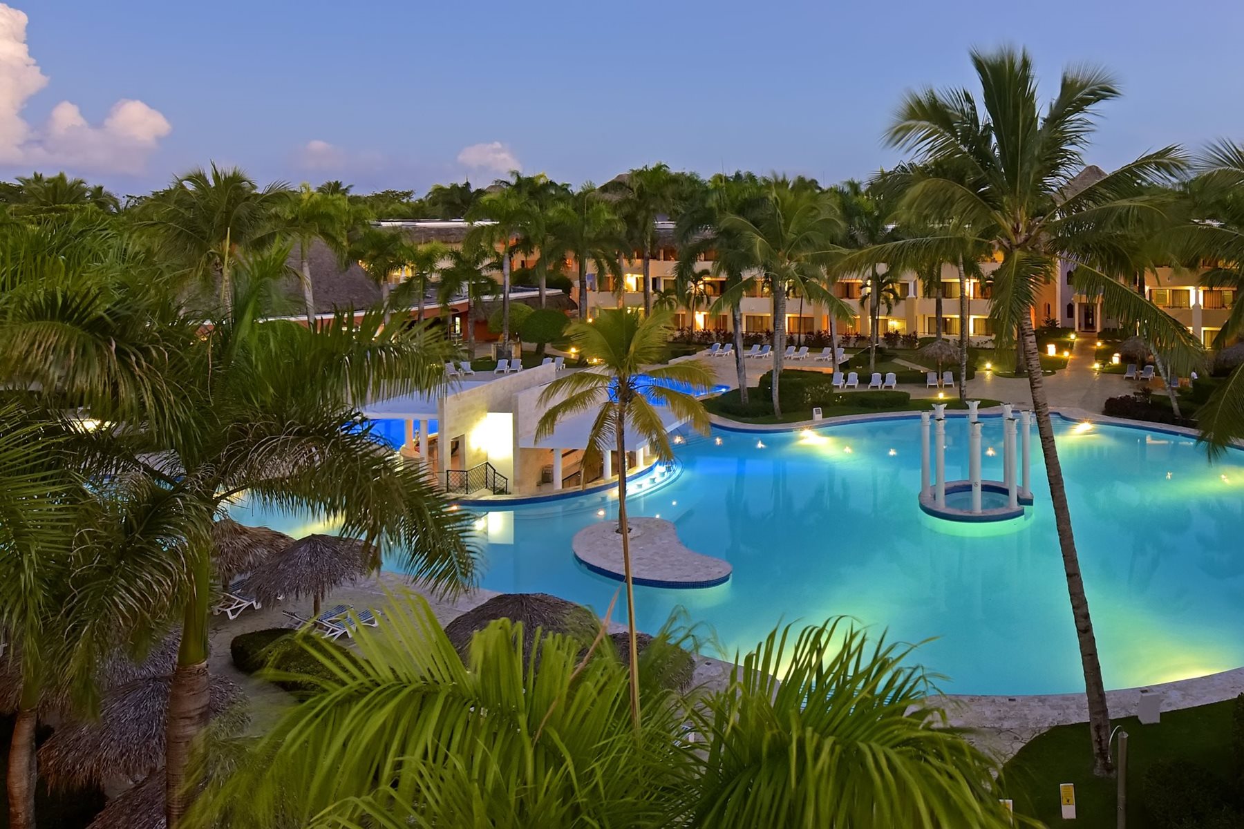 pop-iberostar-costa-dorada-pool-03.jpg