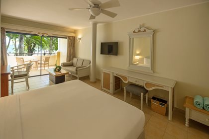 Junior Suite Ocean Front