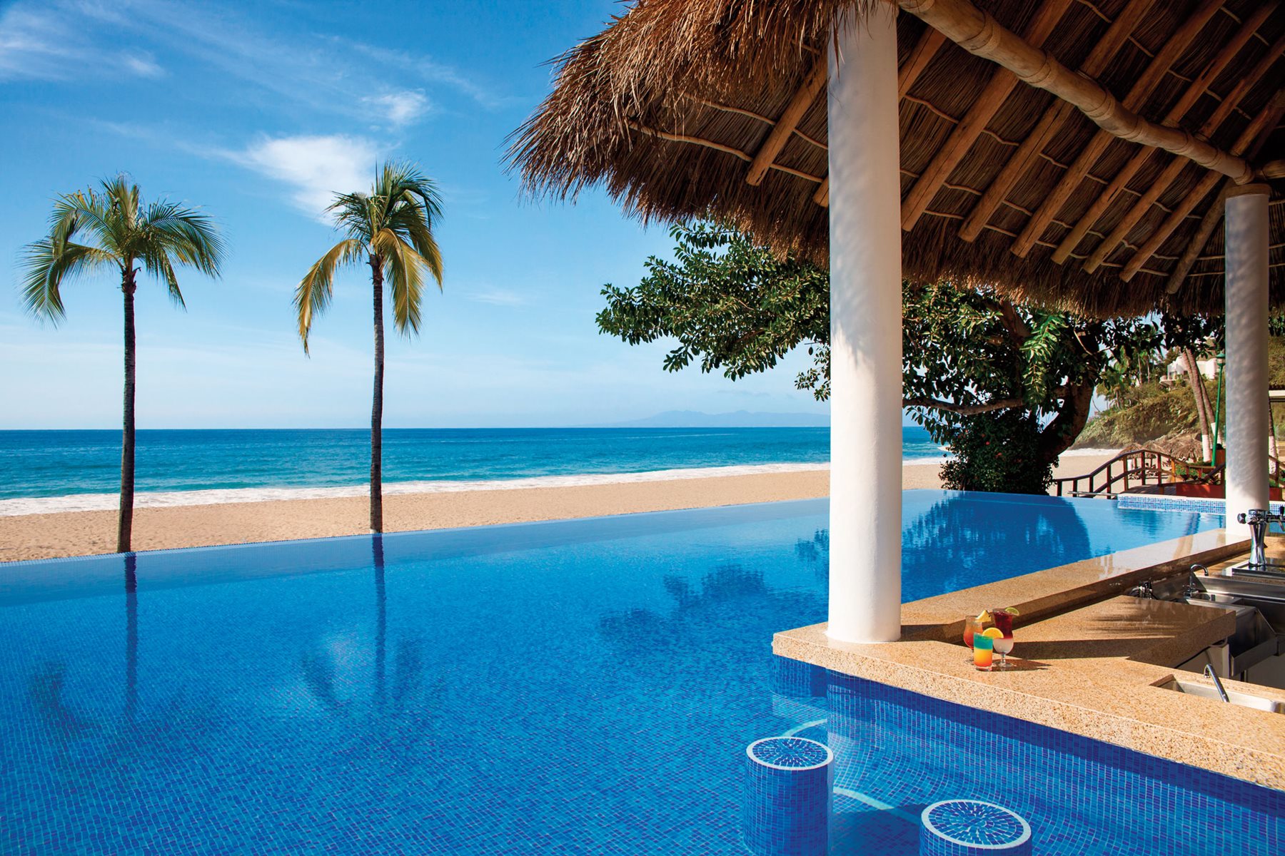 pvr-hyatt-ziva-puerto-vallarta-bar-pool-01
