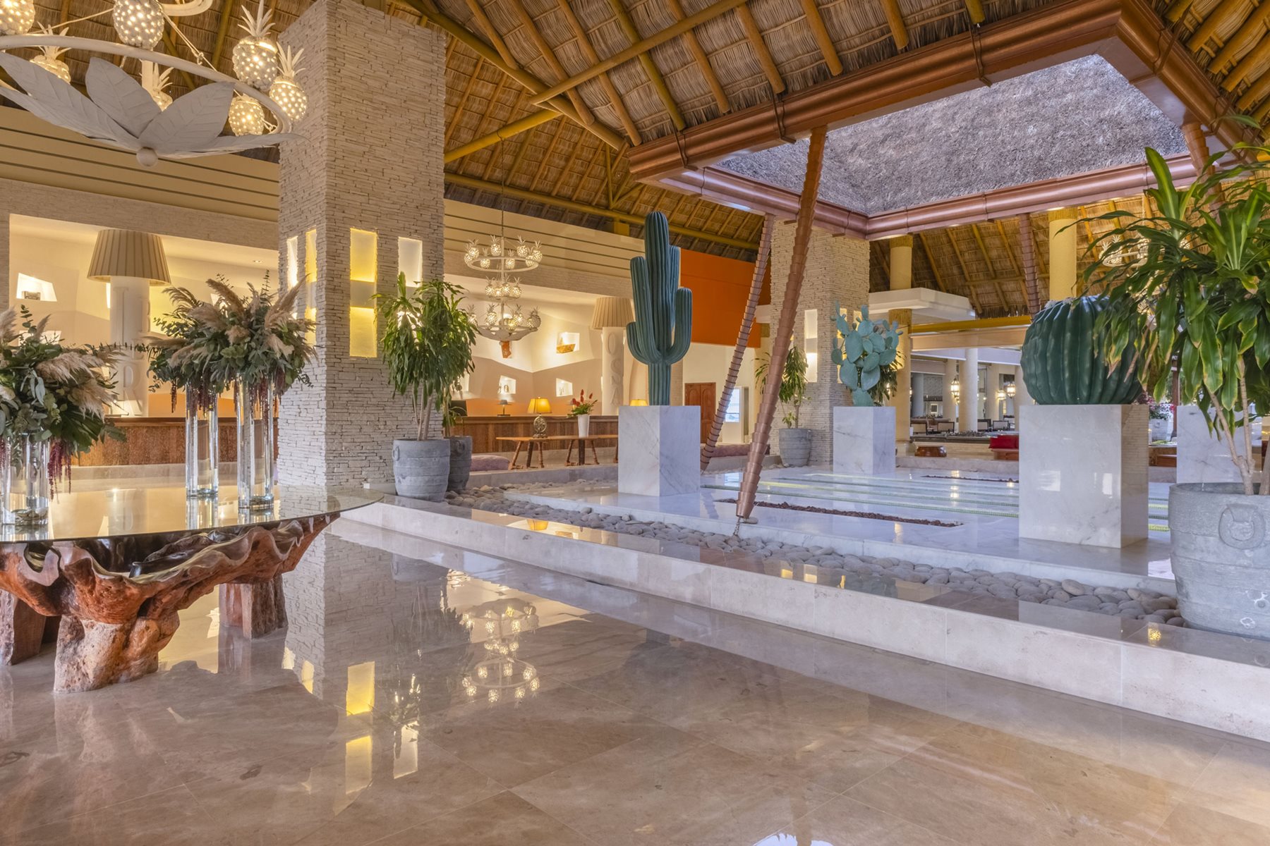pvr-iberostar-selection-playa-mita-lobby-02