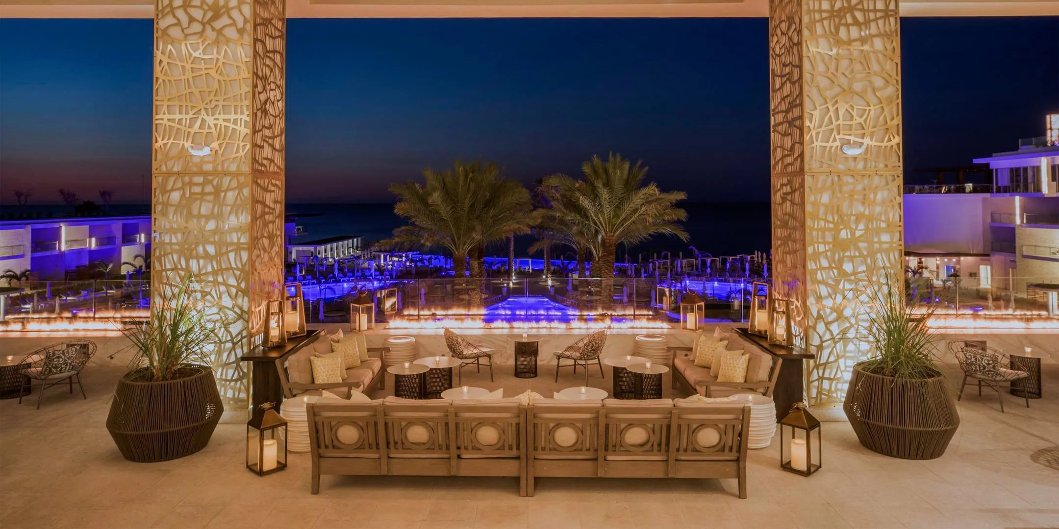 resort-bar-view-le-blanc-spa-resort-los-cabos_78e9728cef