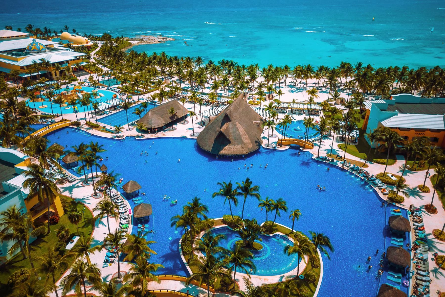riv-barcelo-maya-palace-aerial-01.jpg-1.webp