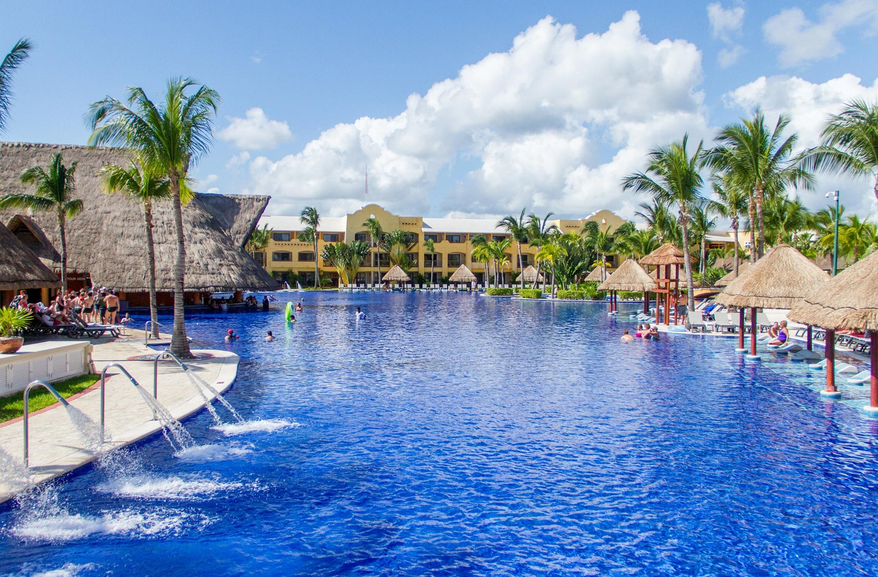 riv-barcelo-maya-palace-pool-01.jpg.webp