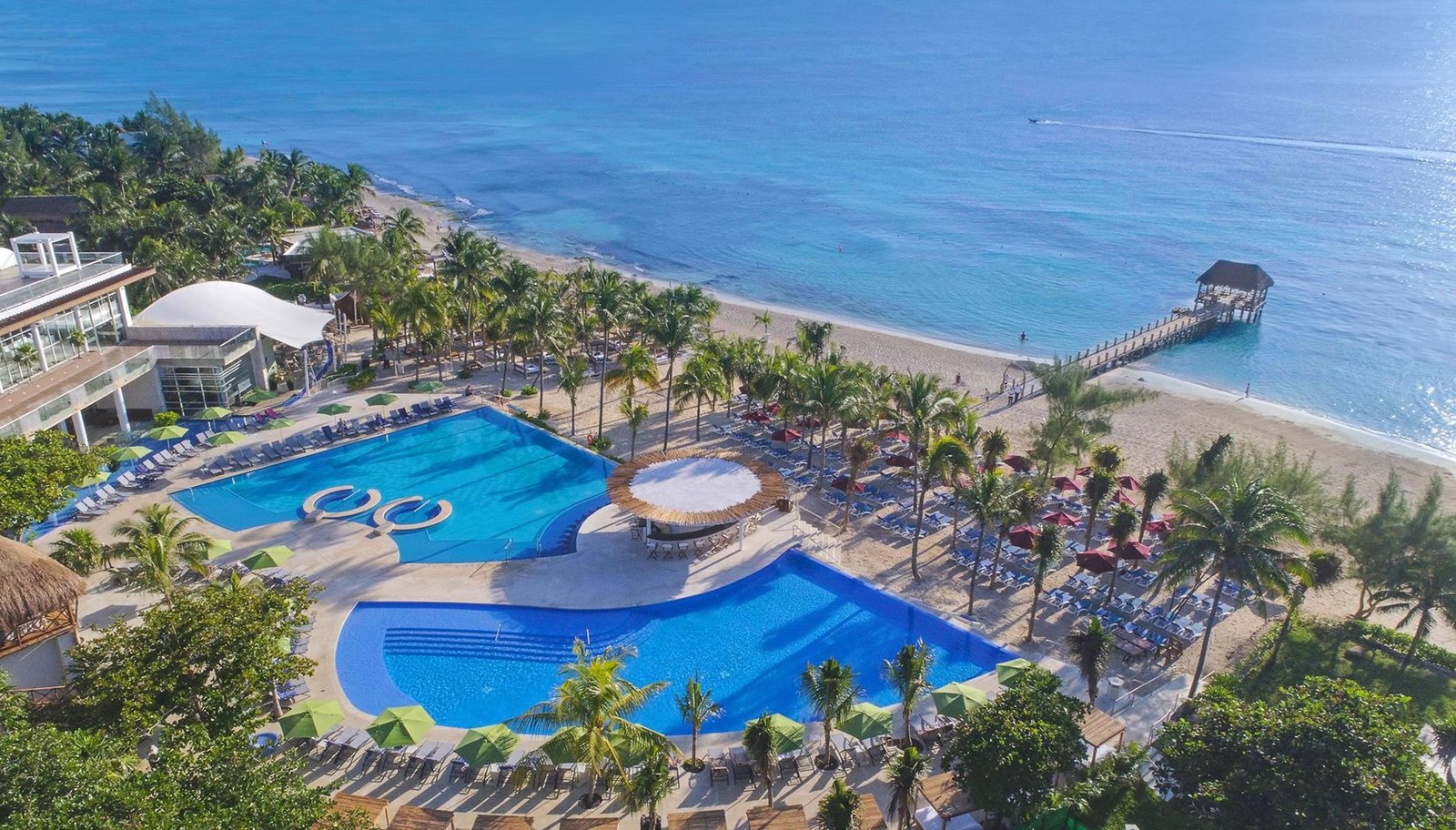 riv-fives-beach-hotel-residence-aerial-01
