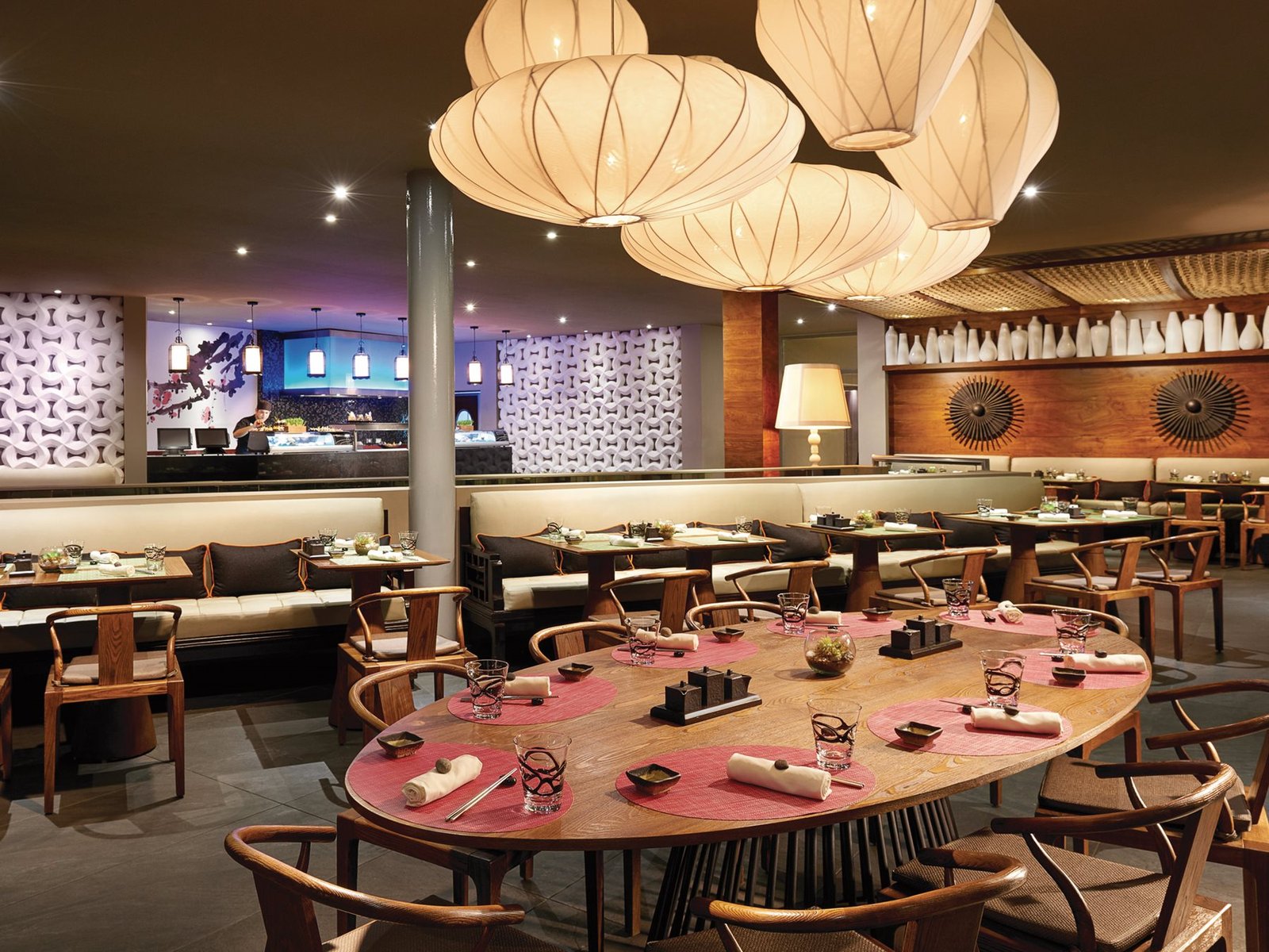 riv-fives-beach-hotel-residence-resto-oka-01