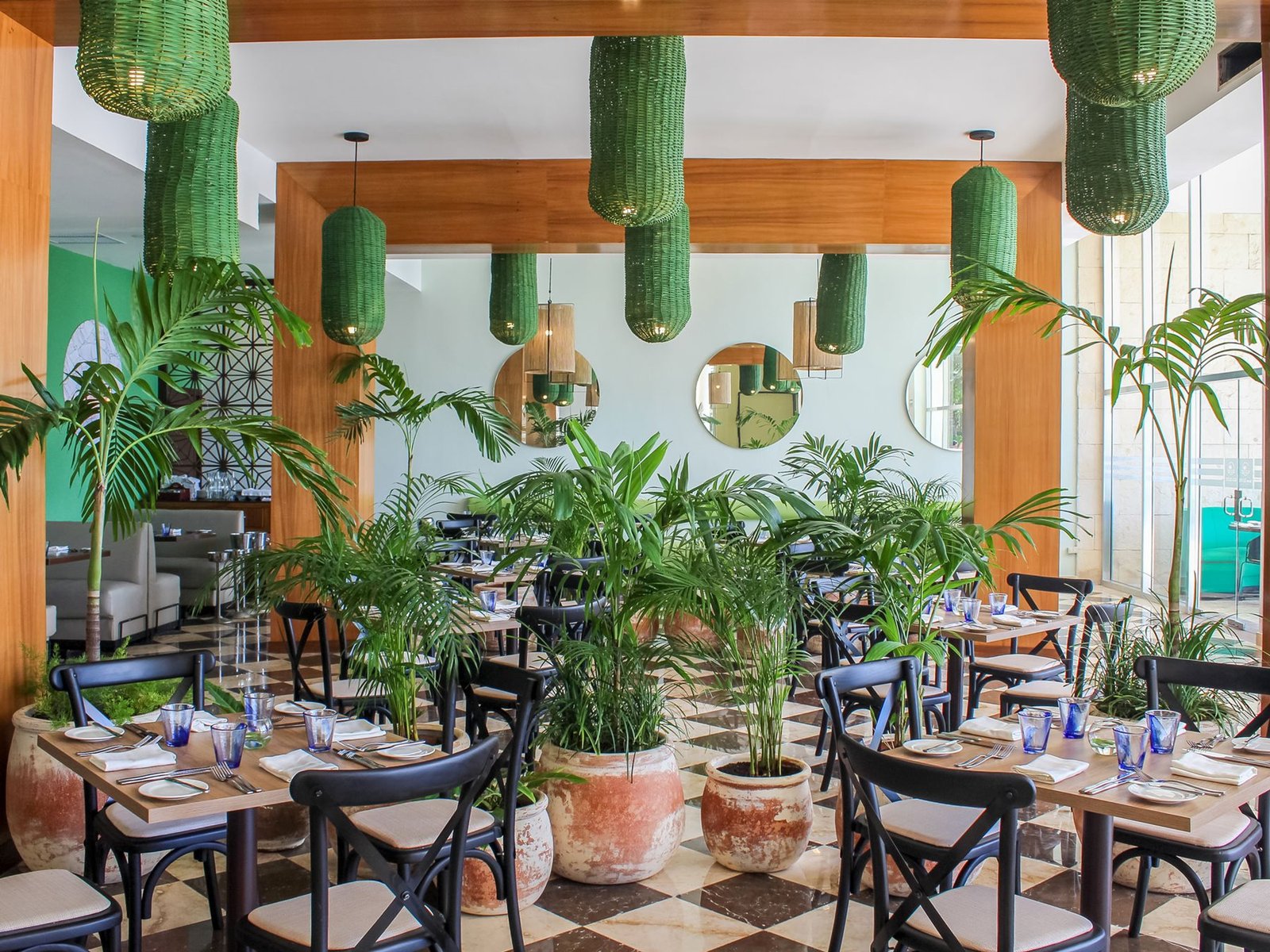 riv-fives-beach-hotel-residence-resto-sea-olive-01