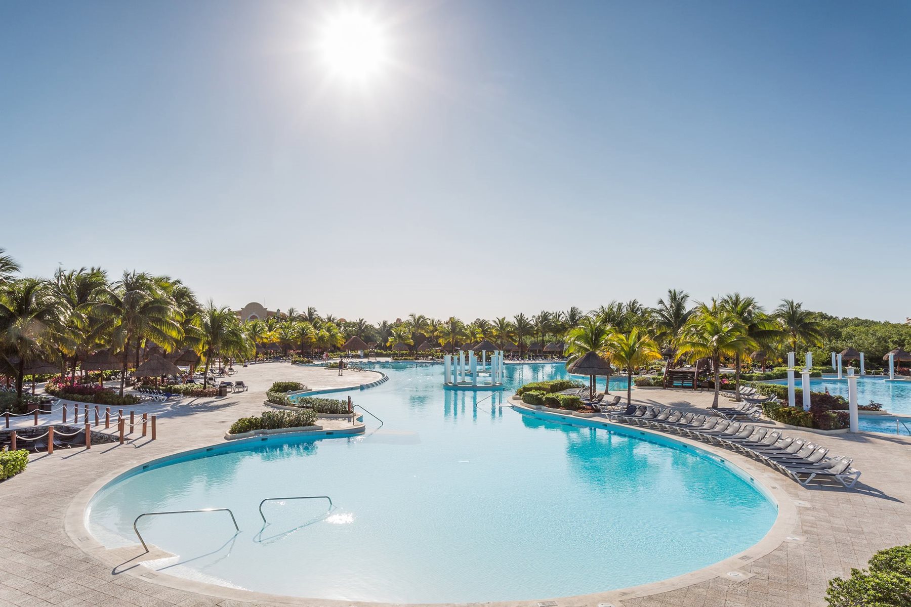 riv-grand-palladium-kantenah-pool-01