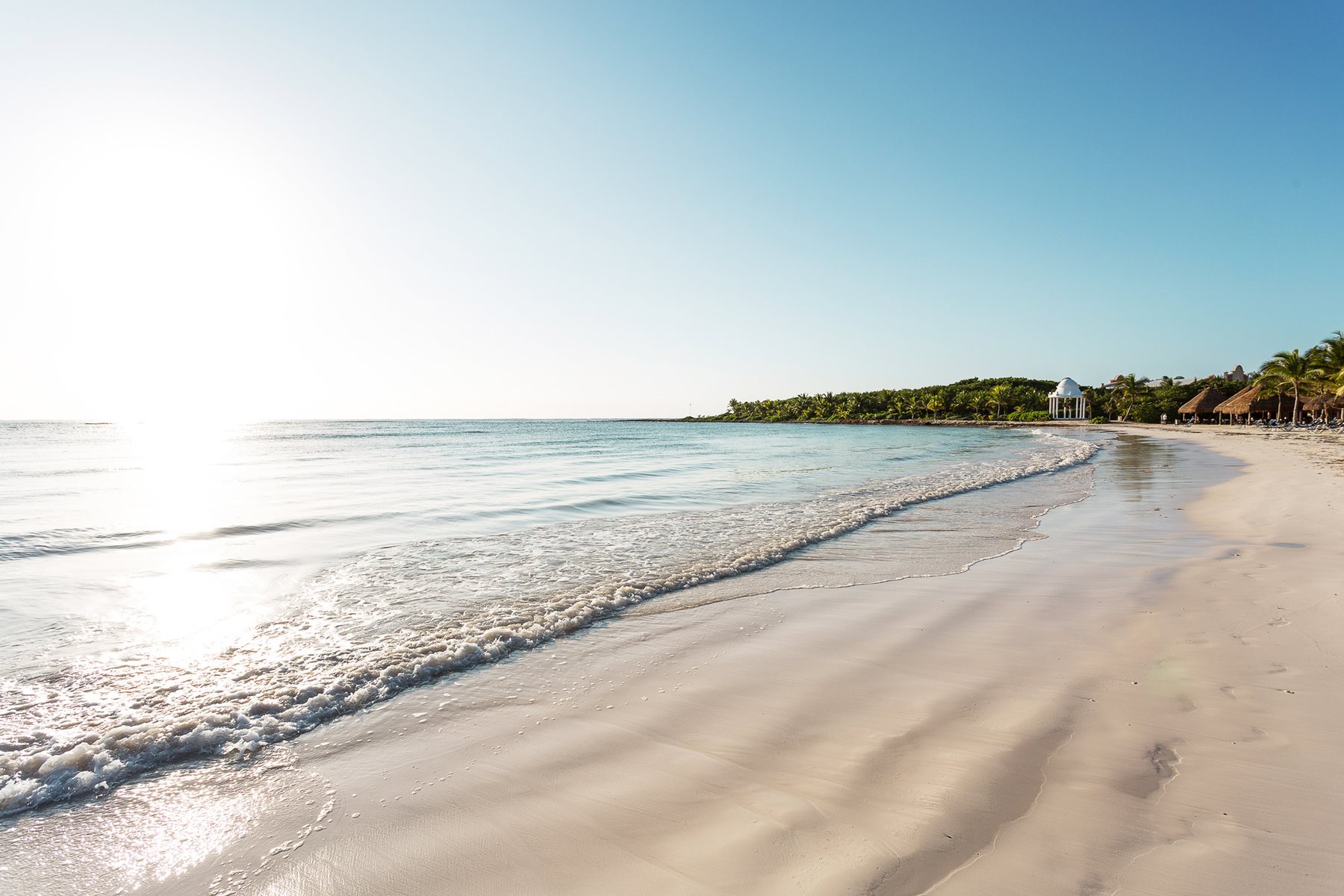 riv-grand-palladium-white-sand-beach-01
