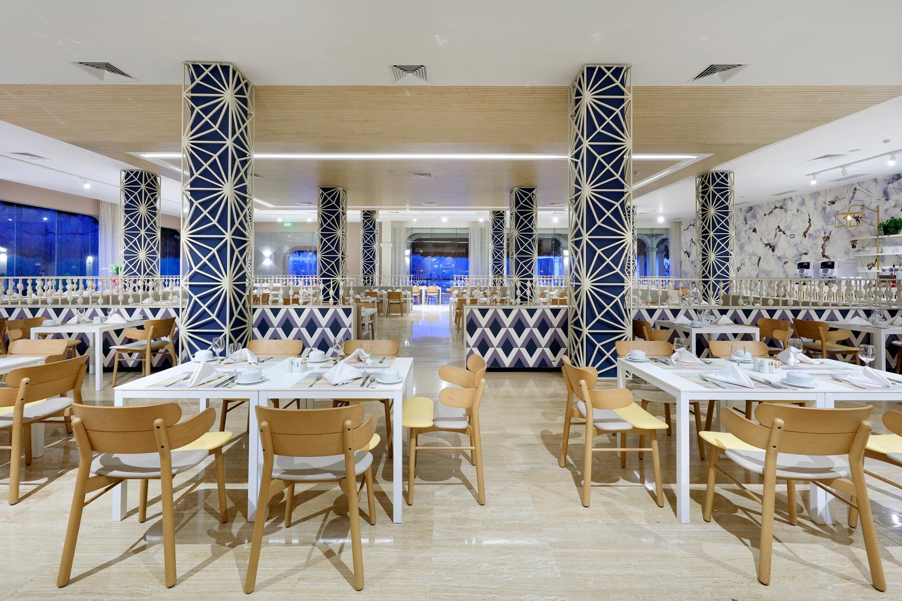 riv-grand-palladium-white-sand-resto-la-dalia-01