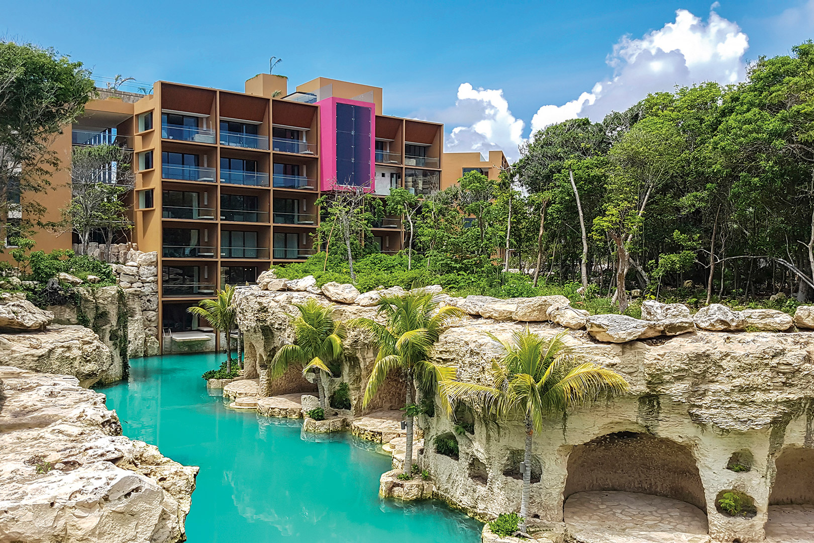 riv-hotel-xcaret-mexico-grounds-02