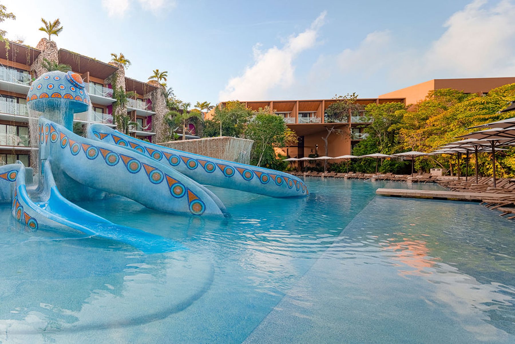 riv-hotel-xcaret-mexico-pool-02.jpg