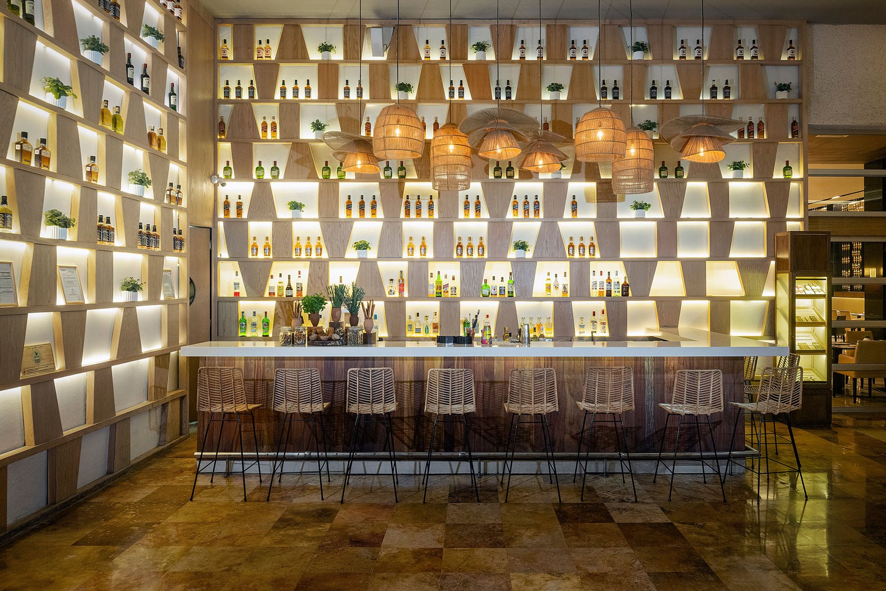 riv-paradisus-playa-del-carmen-bar-south-avenue-01