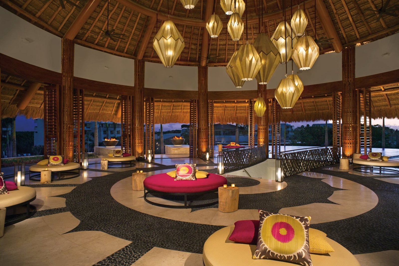 riv-secrets-akumal-lobby-01